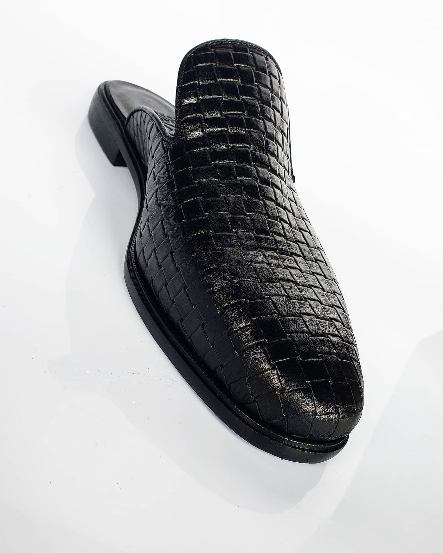 BLVCK-basket-leather-mules-2