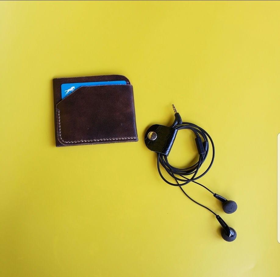 BROWN-Handstitched-Leather-Cardholder-2