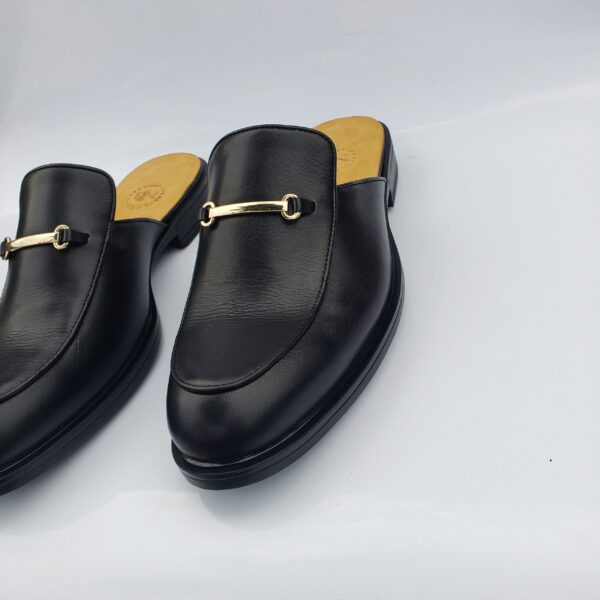 Blvck Leather Mules – Stylish Slip-On Luxury for the Modern Man